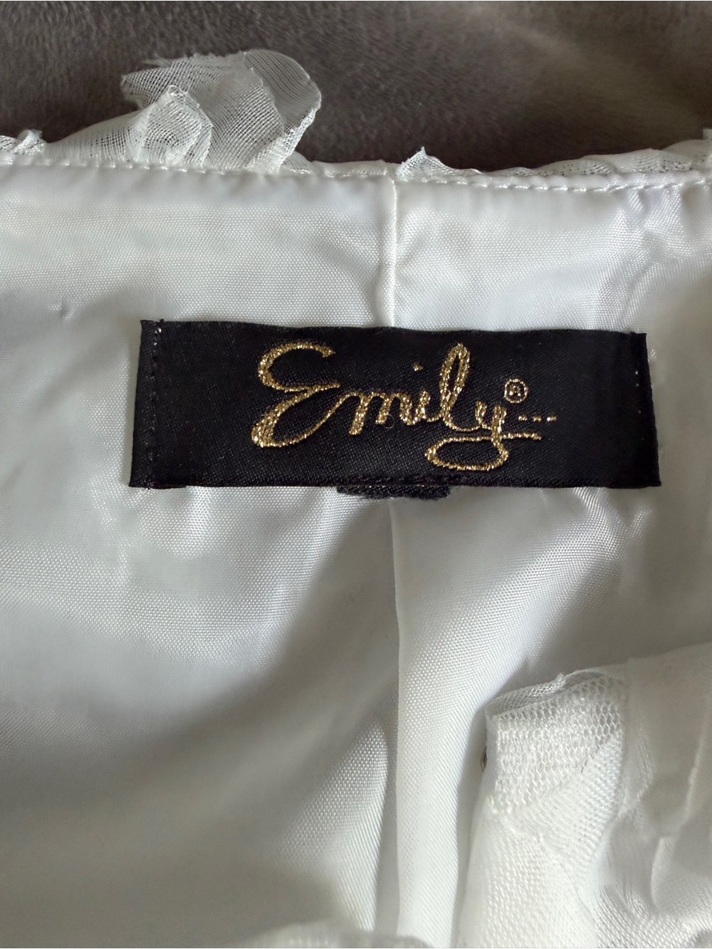 Emily 3D floral appliqué Embellished White Floral Rosette Jacket - Small - Picture 4 of 9